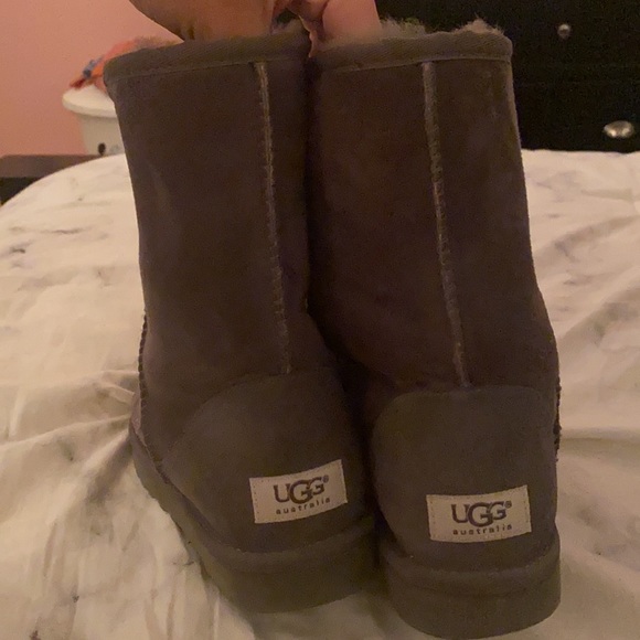 Grey Ugg’s - Picture 2 of 4